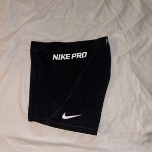 Nike pros shorts